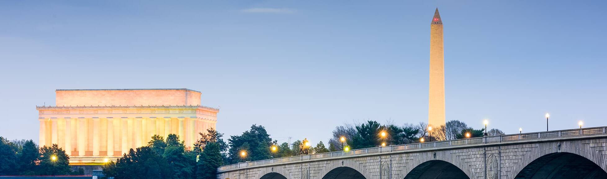 Washington DC image featuring the Monument and Lincoln Memorial, representing leadership and association membership for board directors.