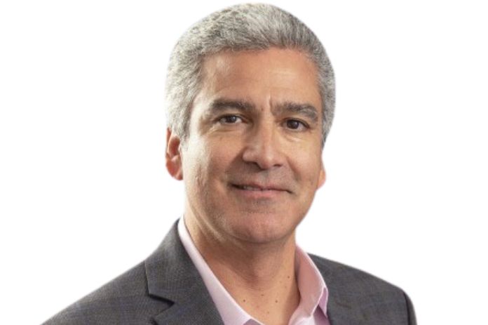 Headshot of Fernando R. Assing