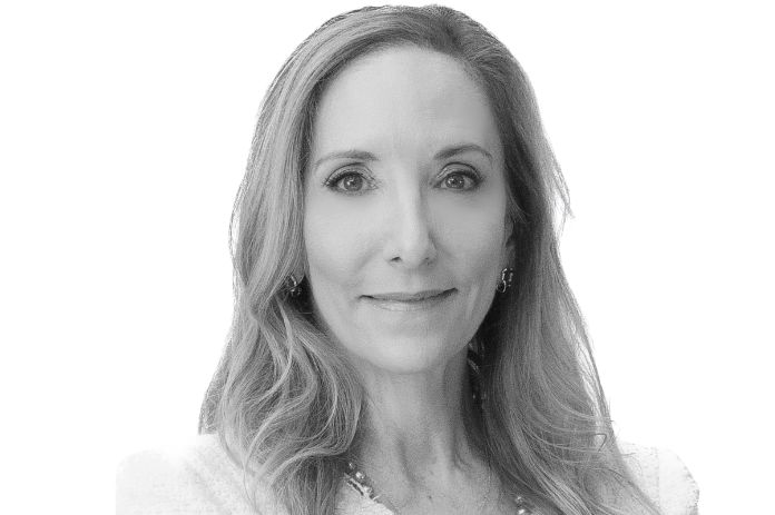 Headshot of Michelle Lewis