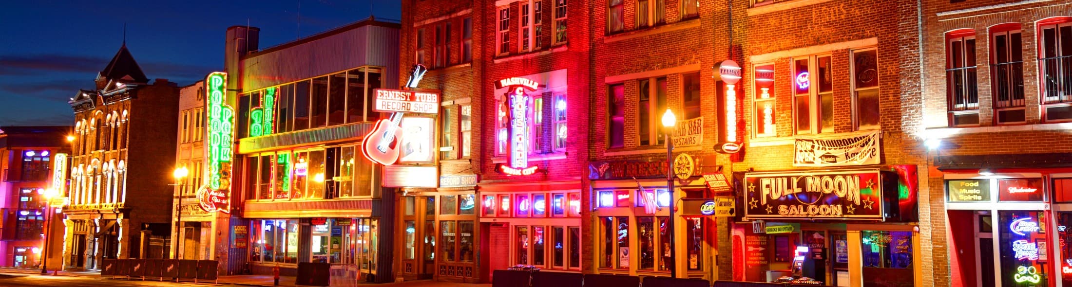 Broadway Street nightlife in downtown Nashville – NACD Nashville Chapter.